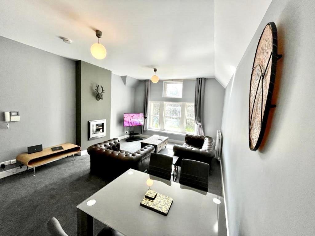 Serviced Accommodation Moray - Lesmurdie House เอลจิน ภายนอก รูปภาพ